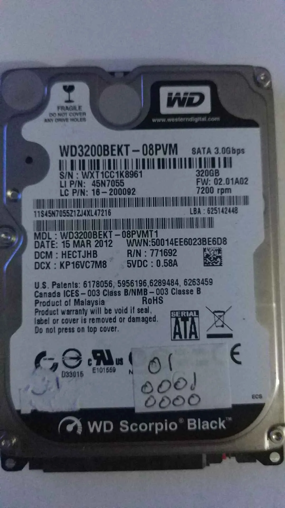 WD3200BEKT-08PVMT1