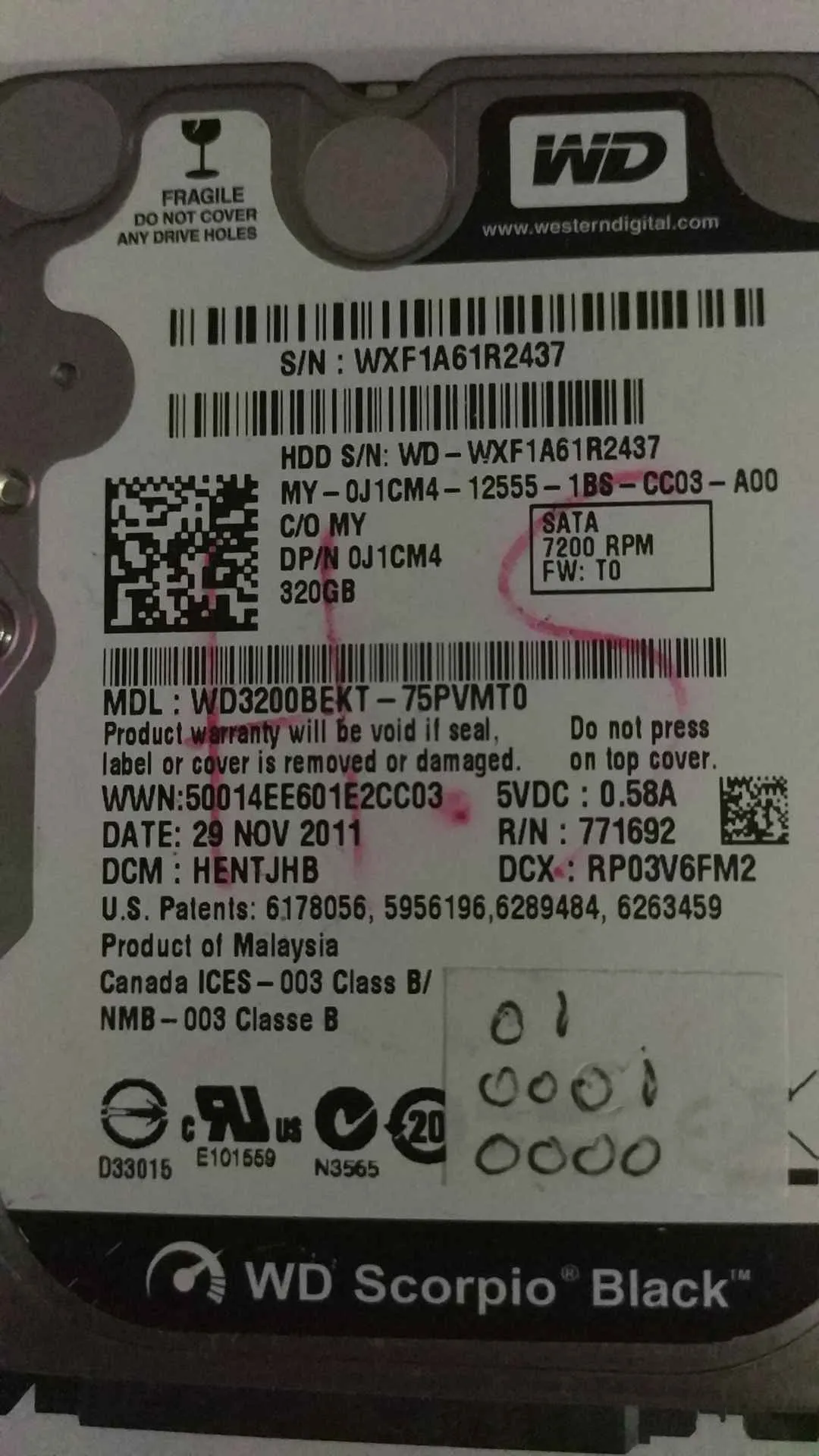 Western Digital WD3200BEKT-75PVMT0 S/N WXF1A61R2437