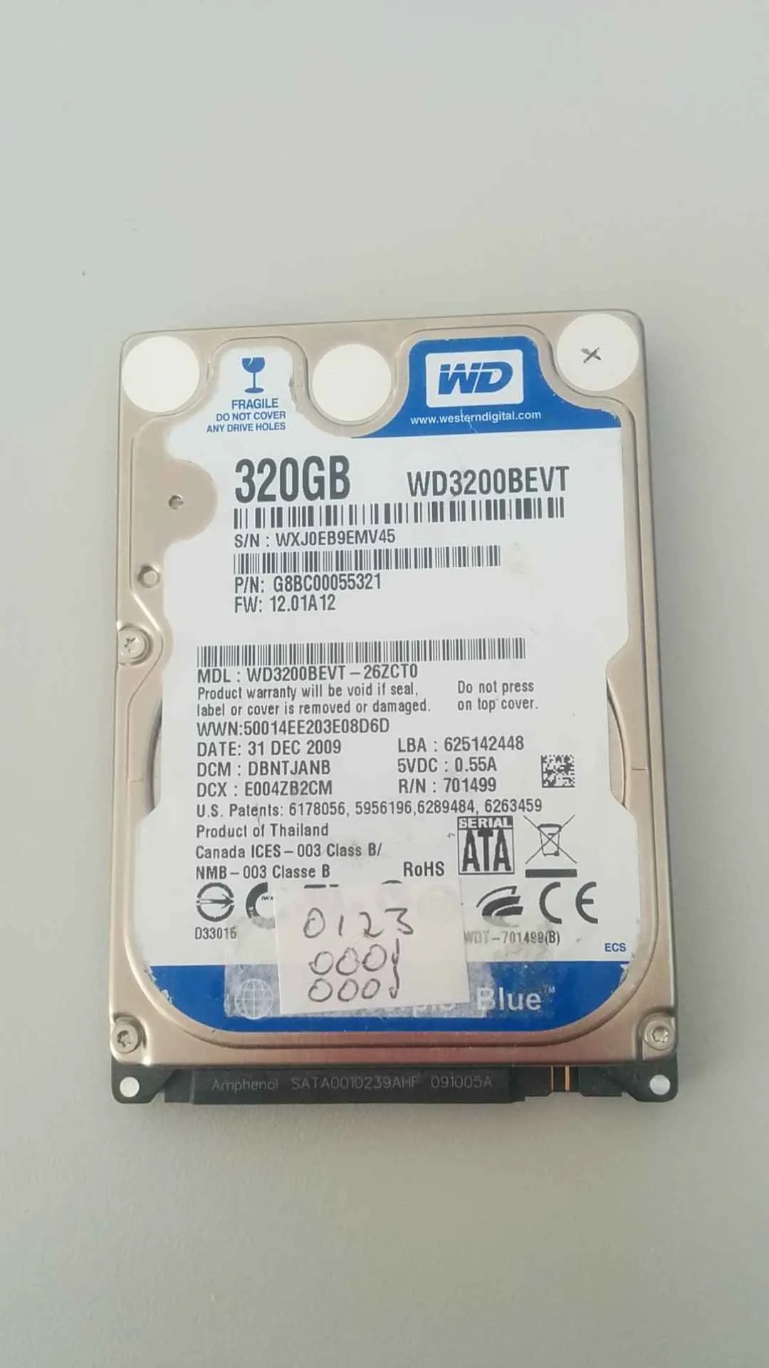 Western Digital WD3200BEVT-26ZCT0 S/N WXJ0EB9EMV45