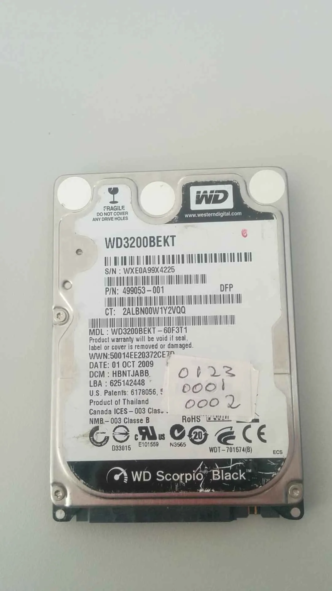Western Digital WD3200BEKT-60F3T1 S/N WXE0A99X4225