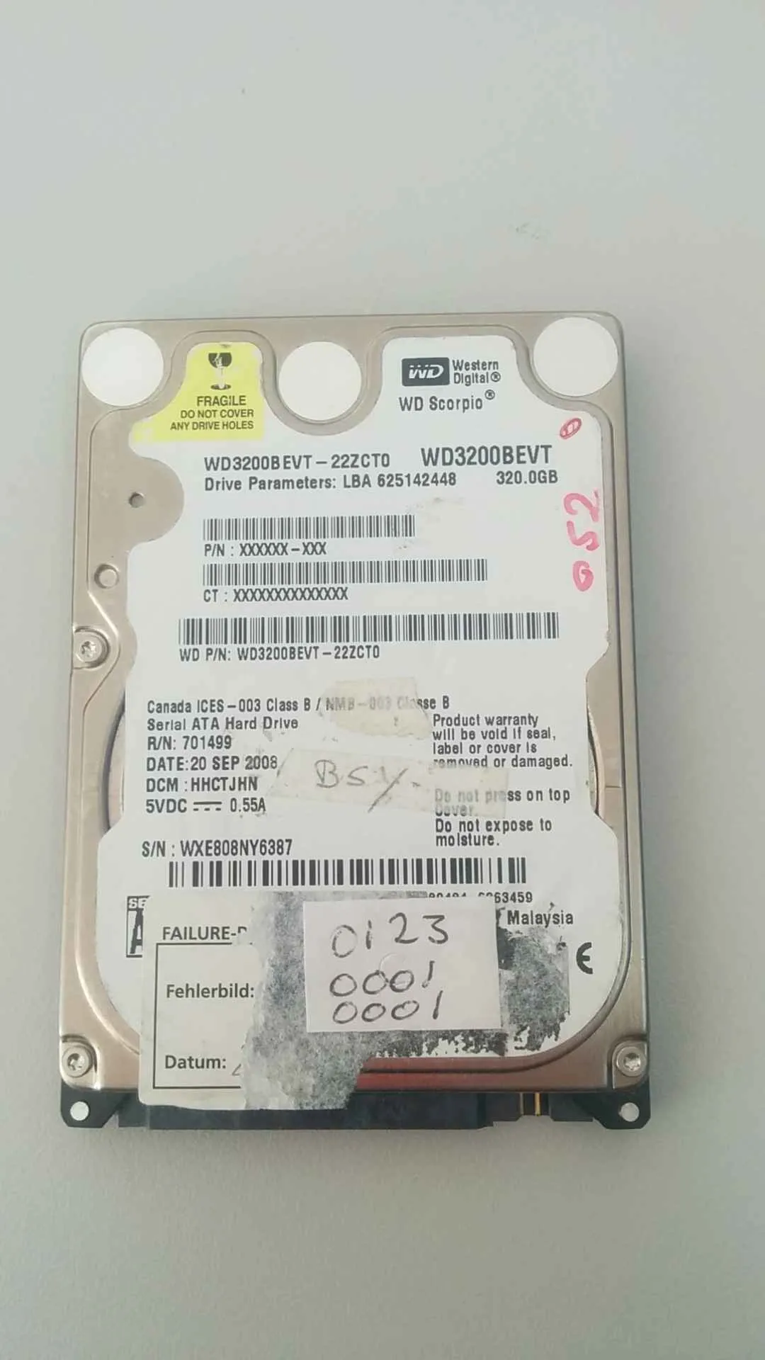 Western Digital WD3200BEVT-22ZCT0 S/N WXE808NY6387