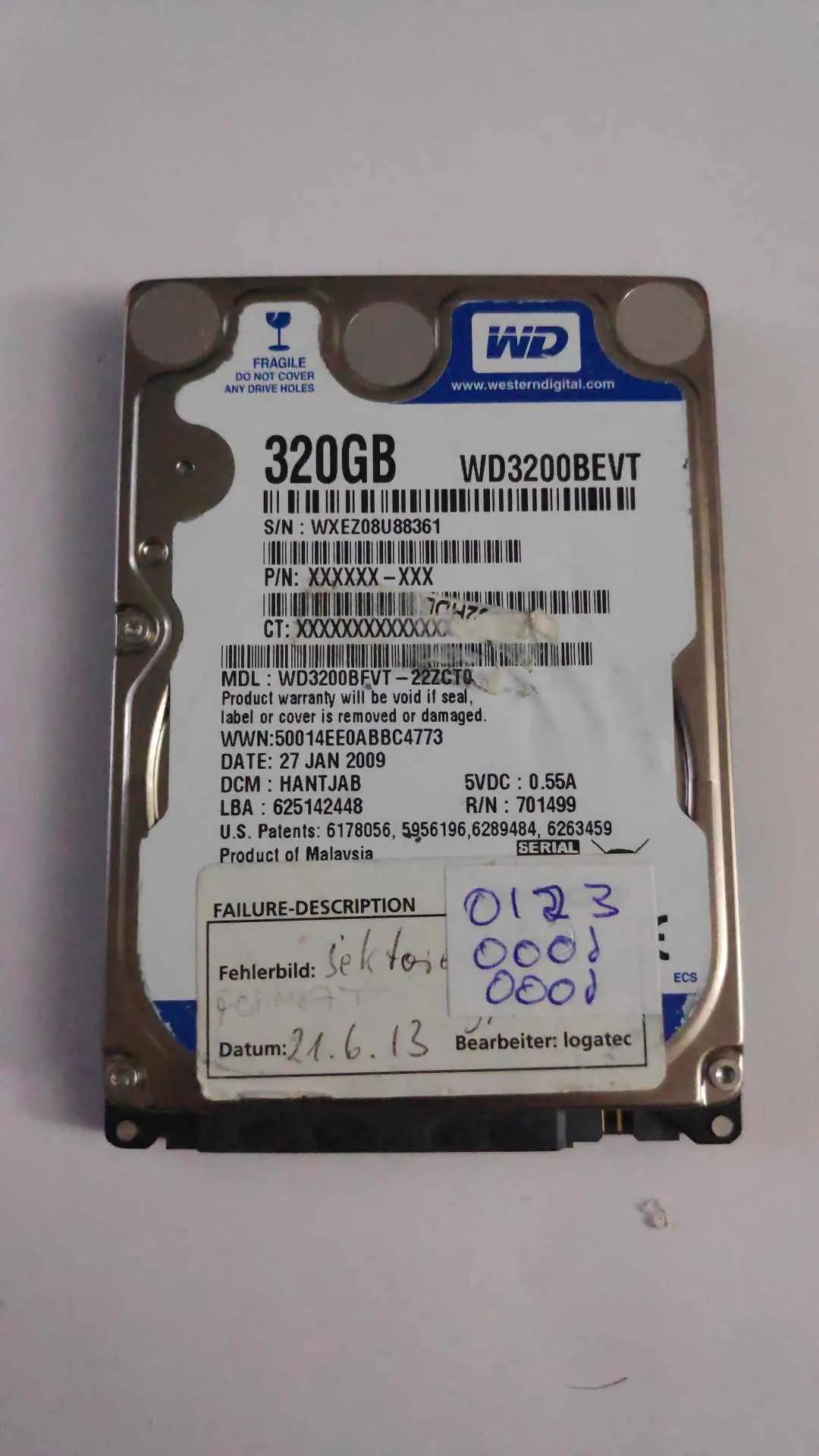 Western Digital WD3200BEVT-22ZCT0 S/N WXEZ08U88361