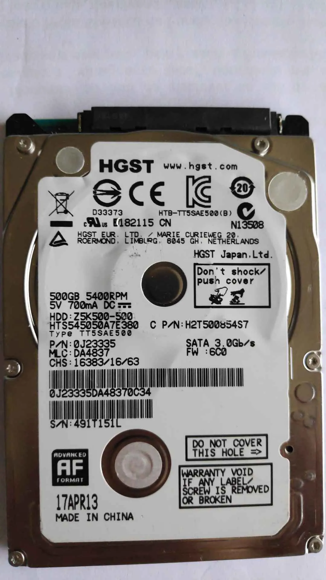 HTS545050A7E380