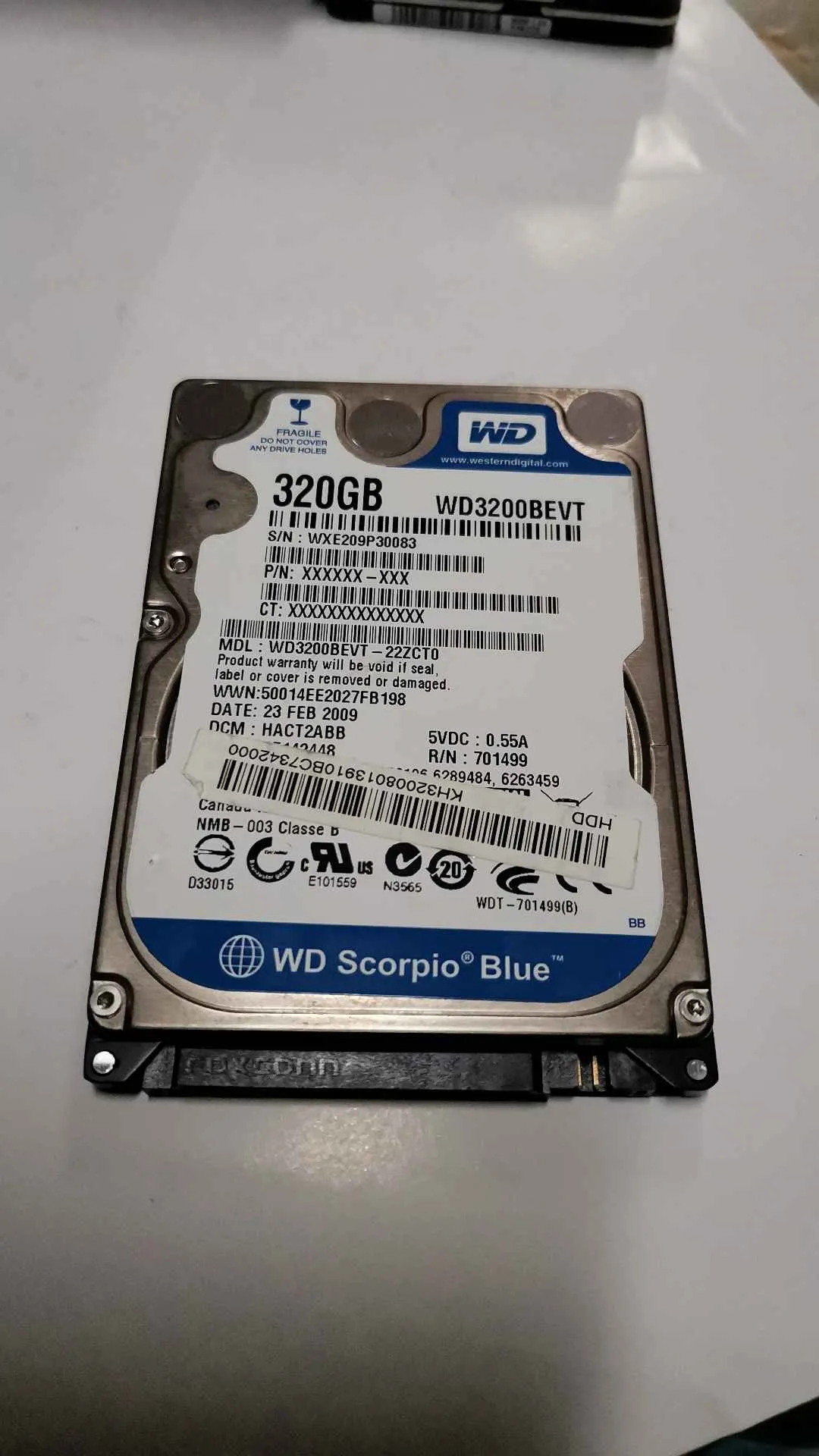 Western Digital WD3200BEVT-22ZCT0 S/N WXE209P30083