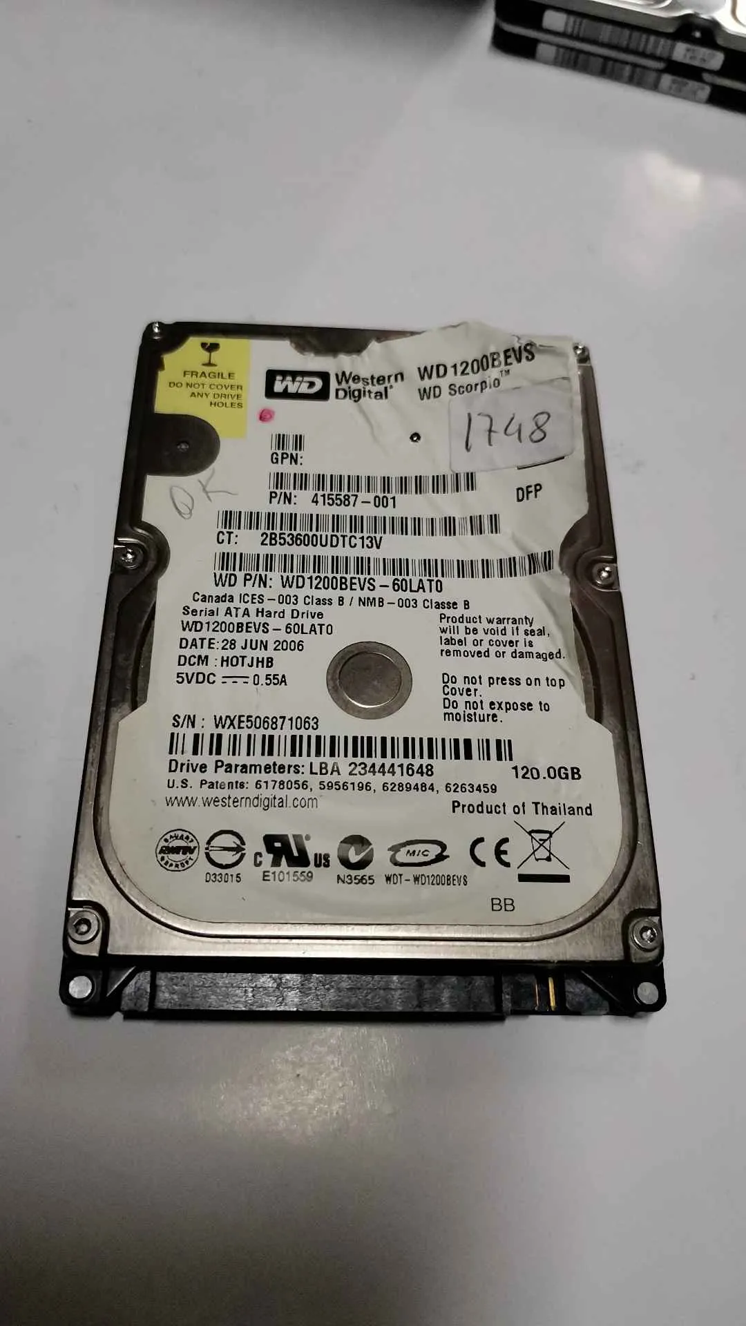 Western Digital WD1200BEVS-60LAT0 S/N WXE506871063