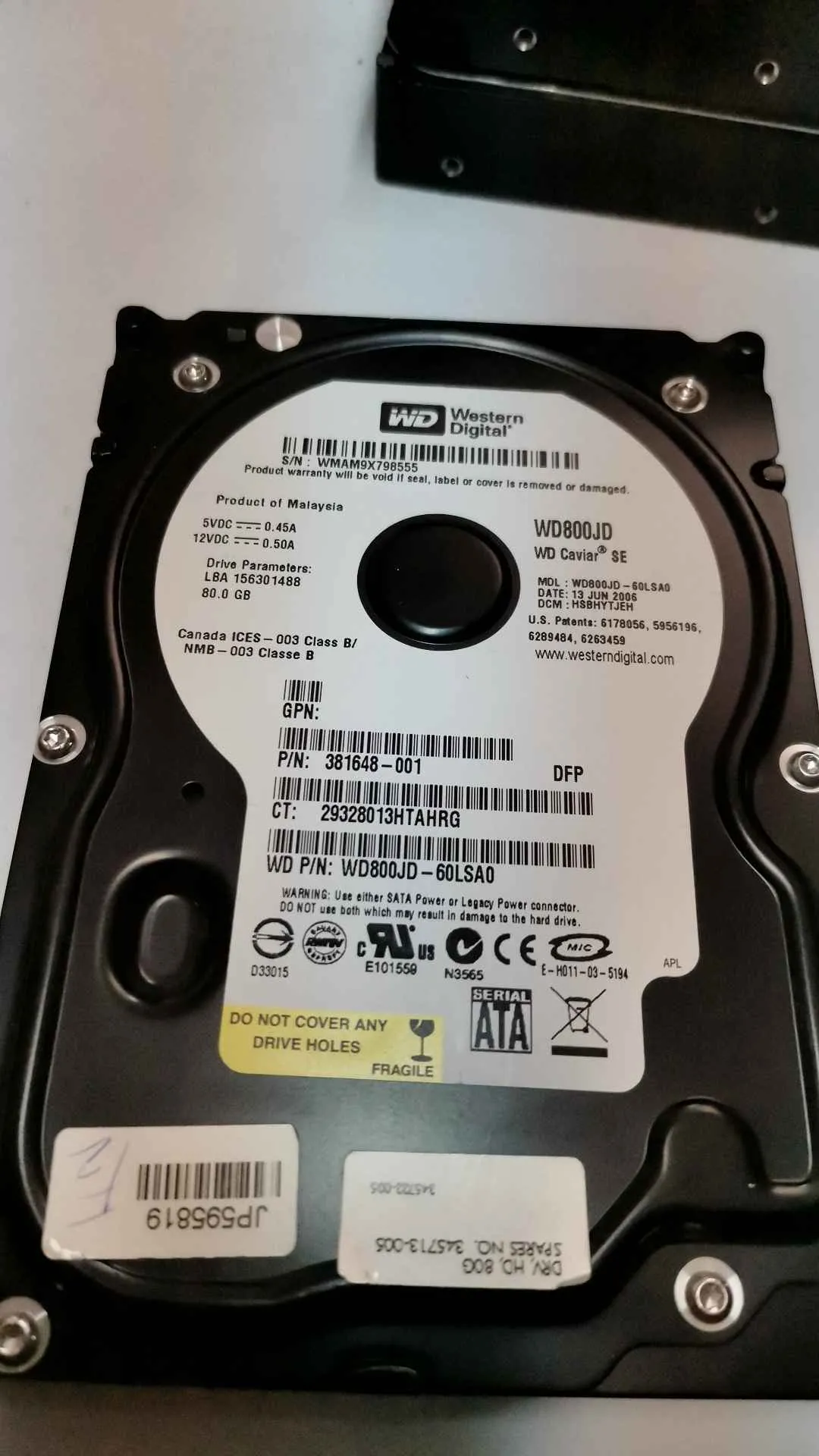 Western Digital WD800JD-60LSA0 S/N WMAM9X798555