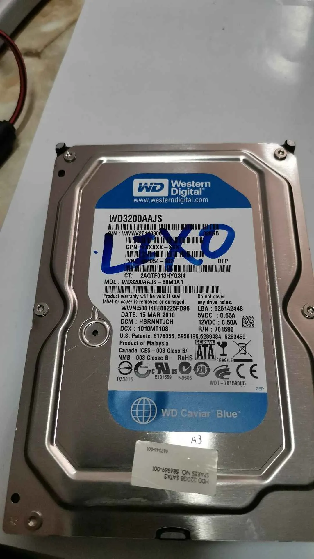 Western Digital WD3200AAJS-60M0A1 S/N WMAV2T118806