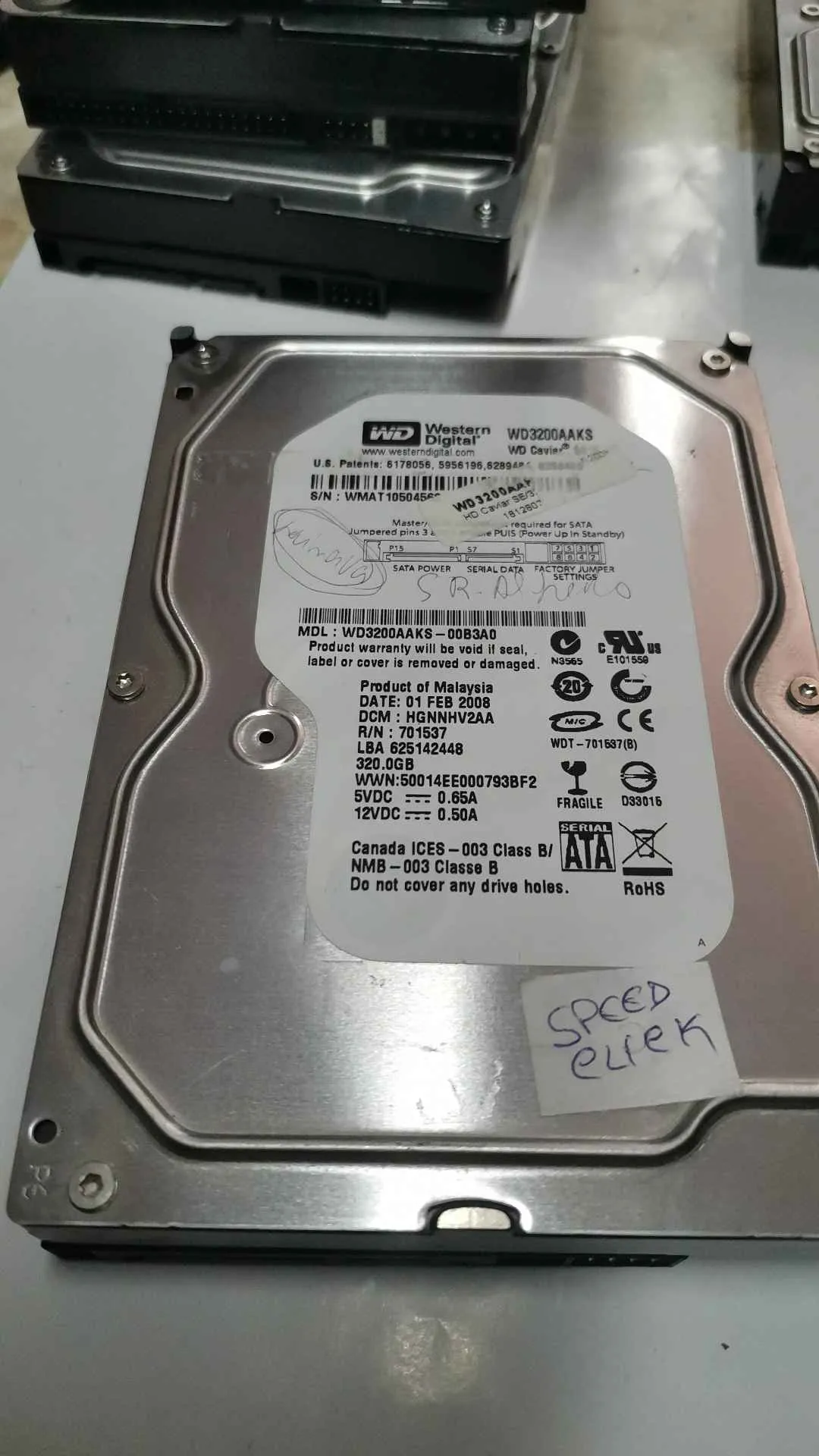 Western Digital WD3200AAKS-00B3A0 S/N WMAT10504562