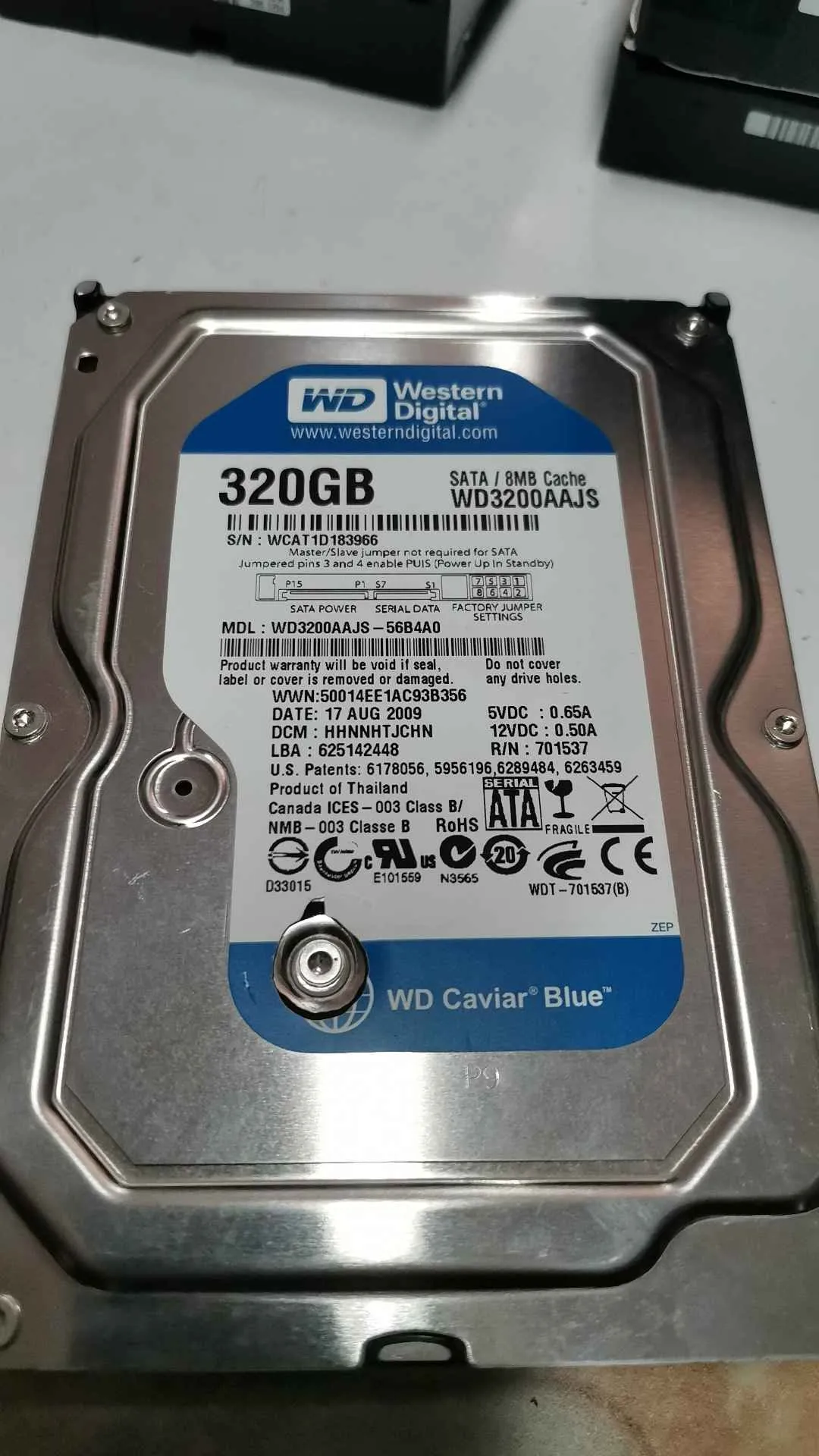 Western Digital WD3200AAJS-56B4A0 S/N WCAT1D183966