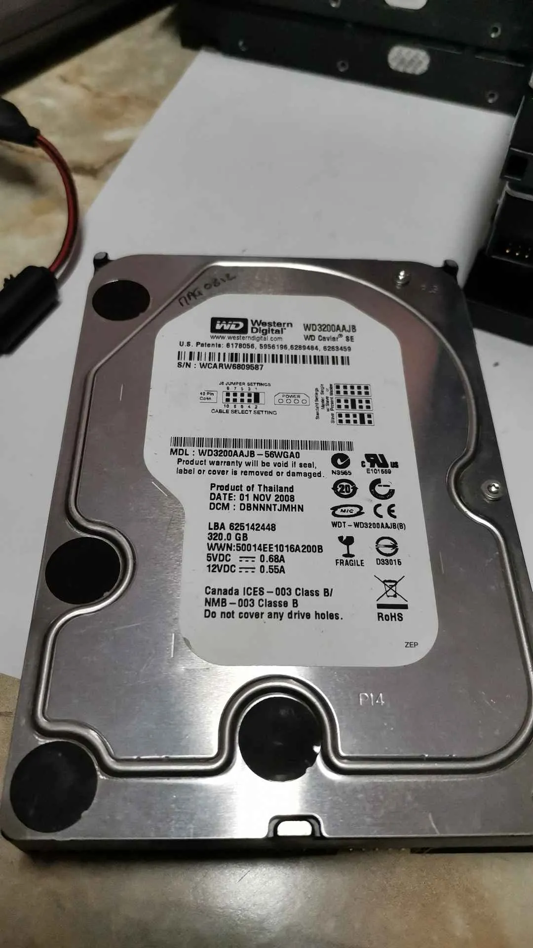 Western Digital WD3200AAJB-56WGA0 S/N WCARW6809587