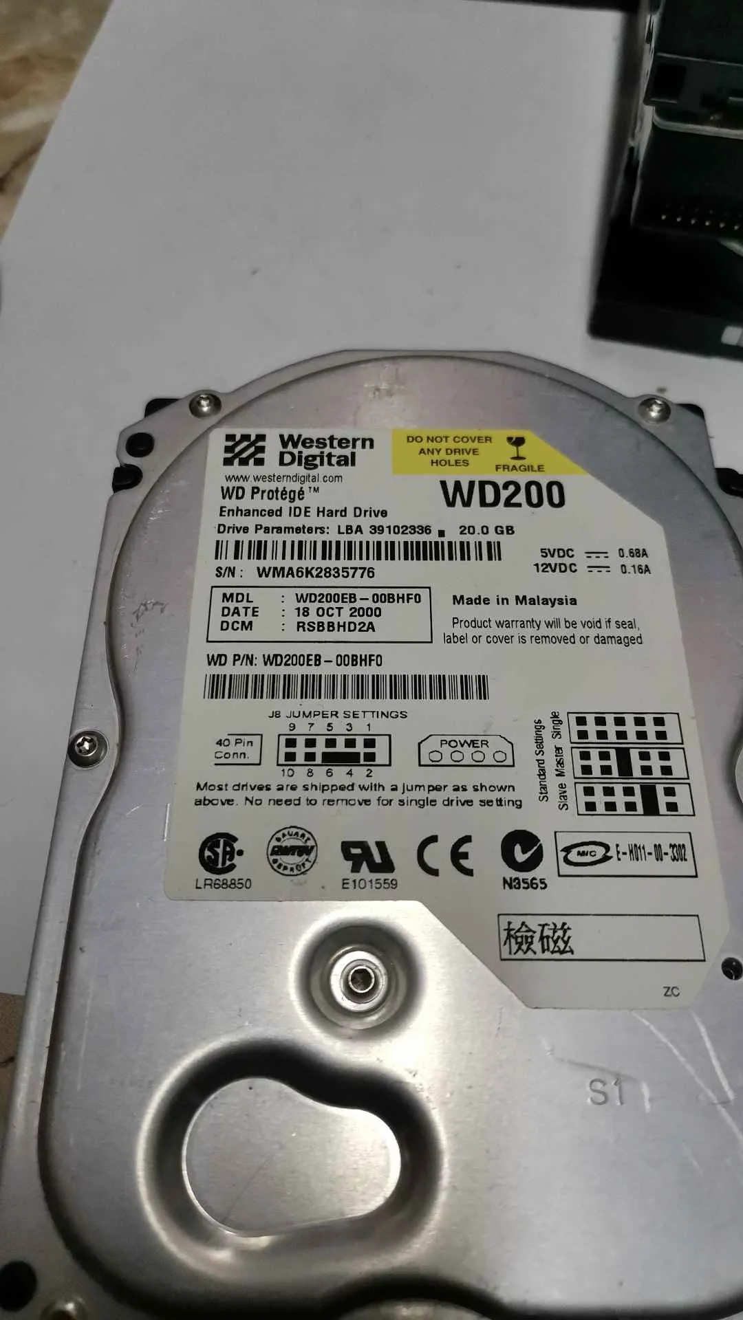 Western Digital WD200EB-00BHF0 S/N WMA6K2835776