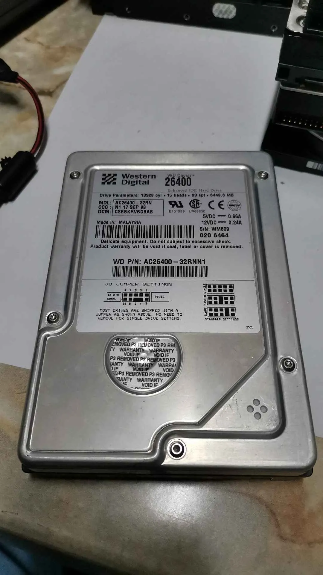 Western Digital AC26400-32RNN1 S/N WM6090206464