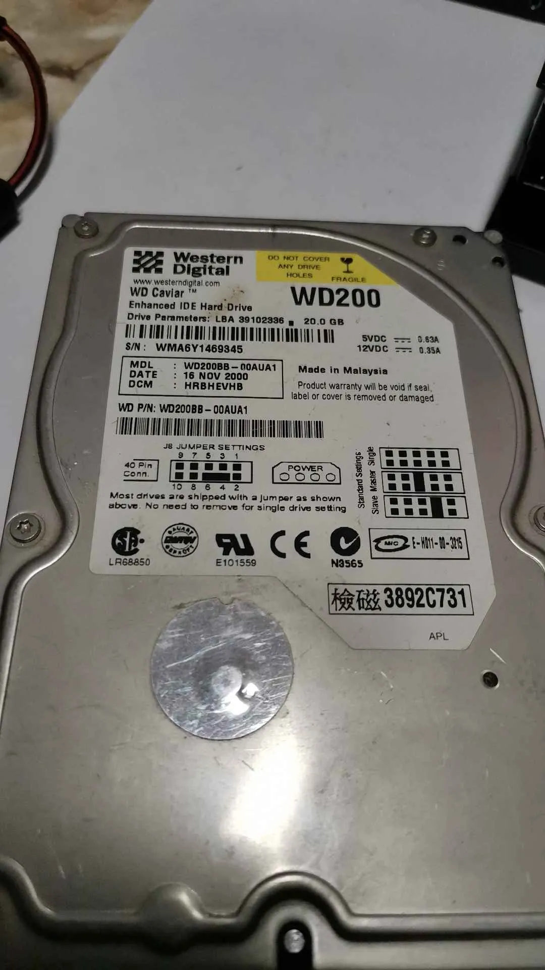 Western Digital WD200BB-00AUA1 S/N WMA6Y1469345