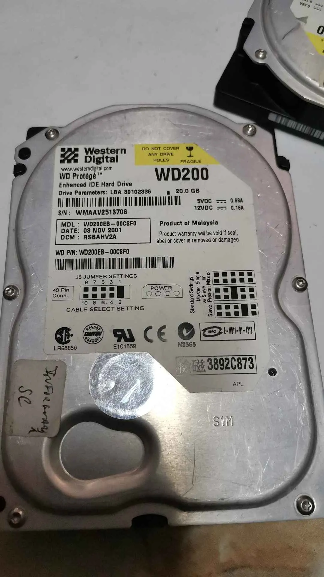 Western Digital WD200EB-00CSF0 S/N WMAAV2513708