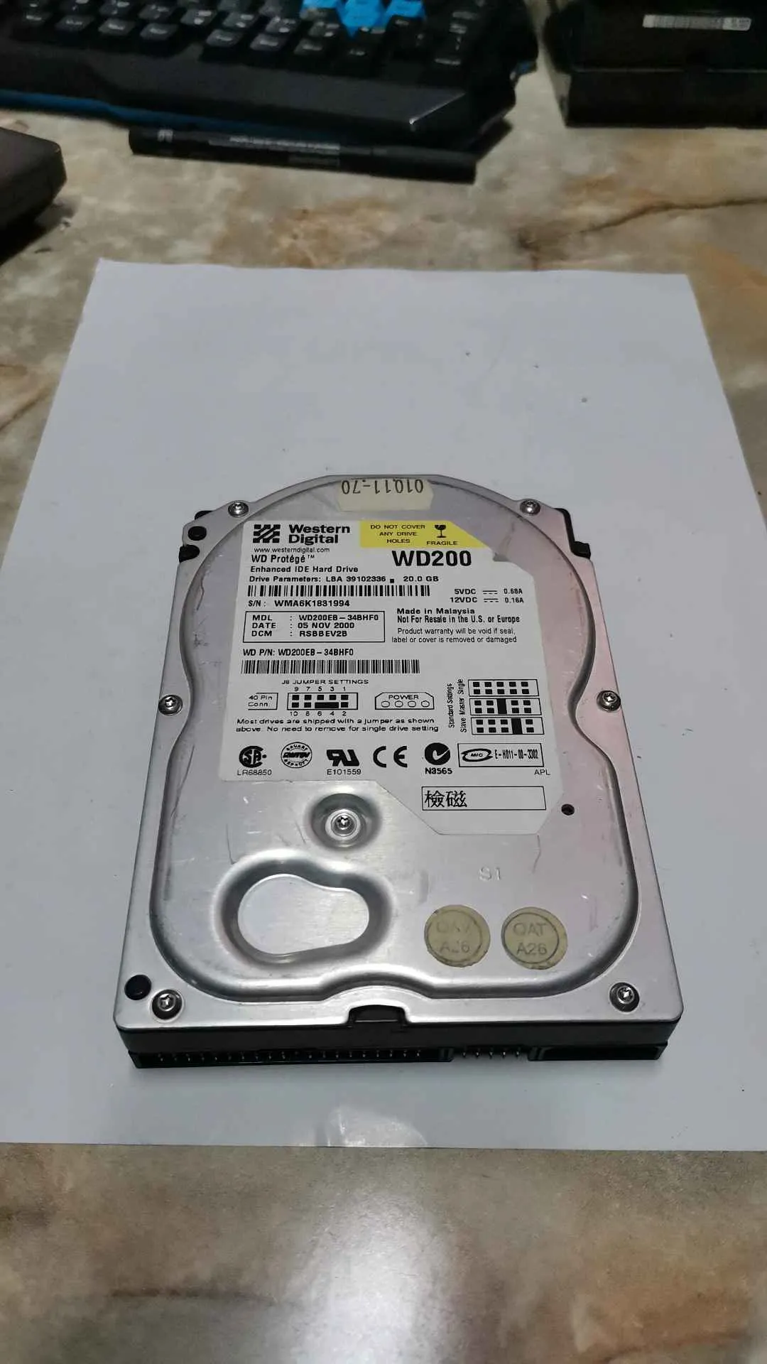WD200EB-34BHF0