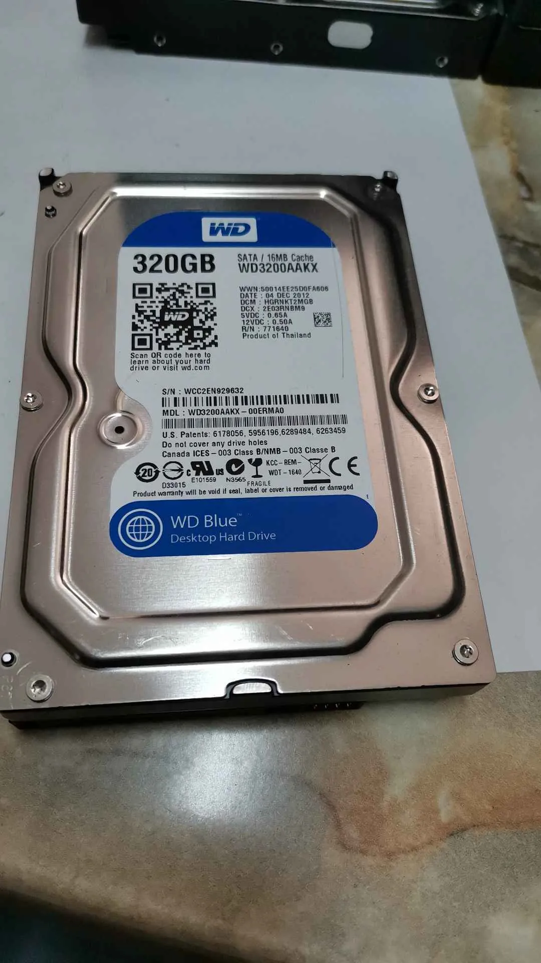 Western Digital WD3200AAKX-00ERMA0 S/N WCC2EN929632