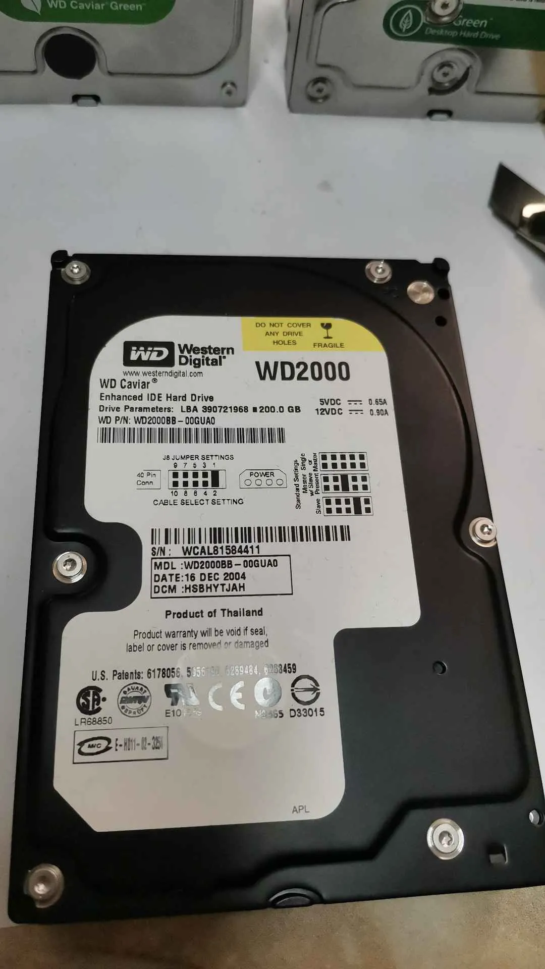 Western Digital WD2000BB-00GUA0 S/N WCAL81584411