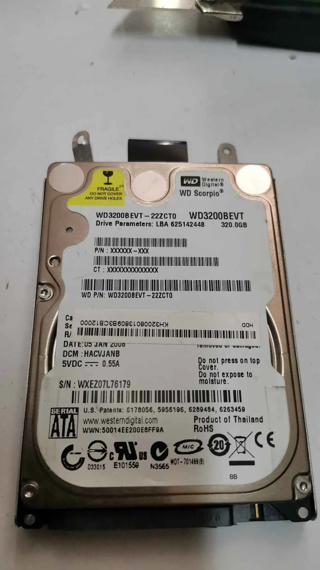 Western Digital WD3200BEVT-22ZCT0 S/N WXEZ07L76179