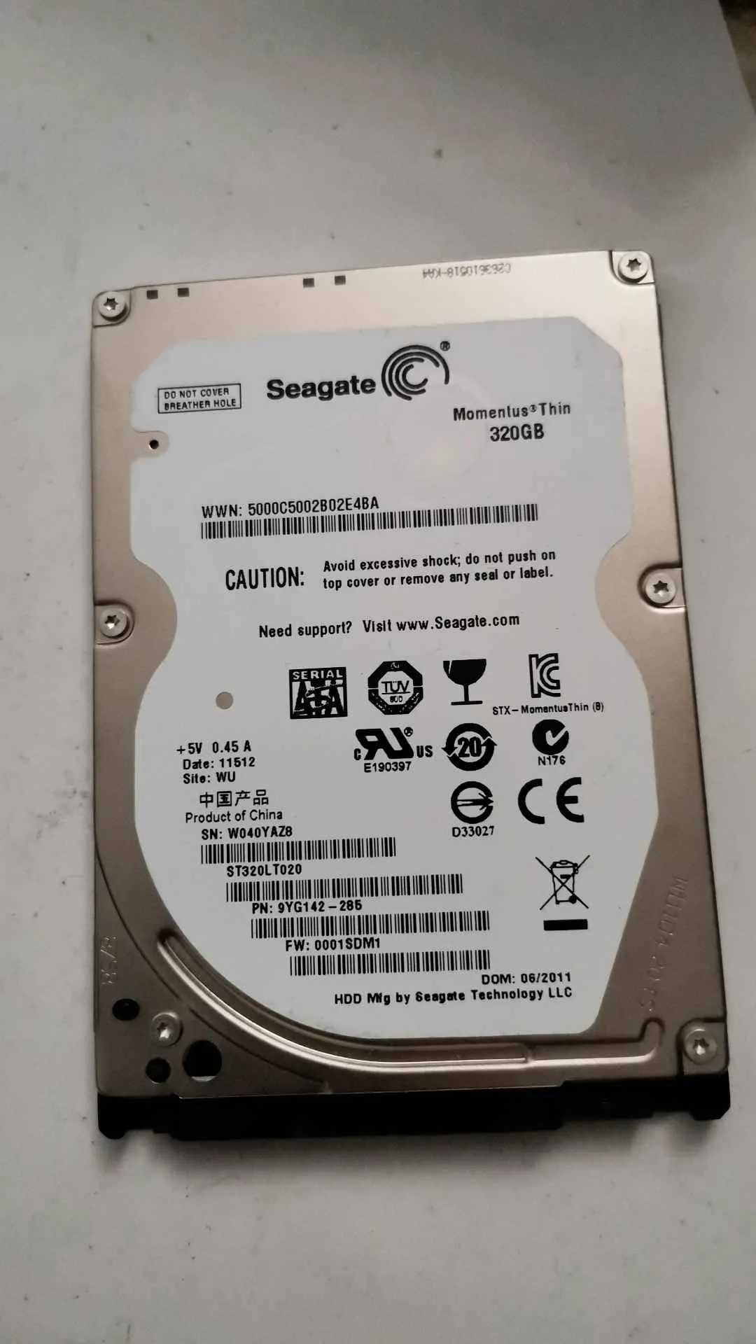 Seagate ST320LT020 S/N W040YAZ8