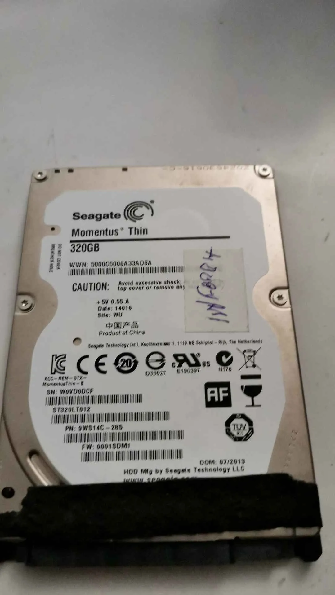 Seagate ST320LT012 S/N W0VD0DCF
