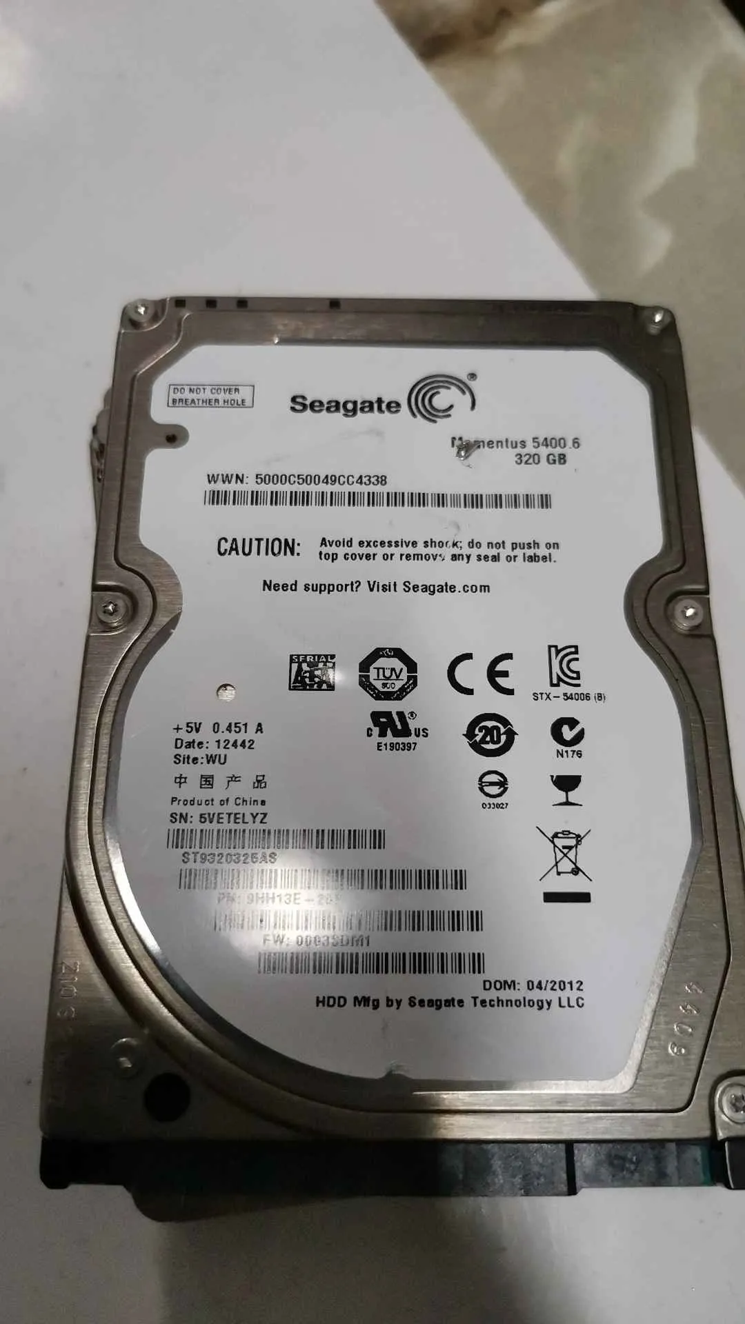 Seagate ST9320325AS S/N 5VETELYZ