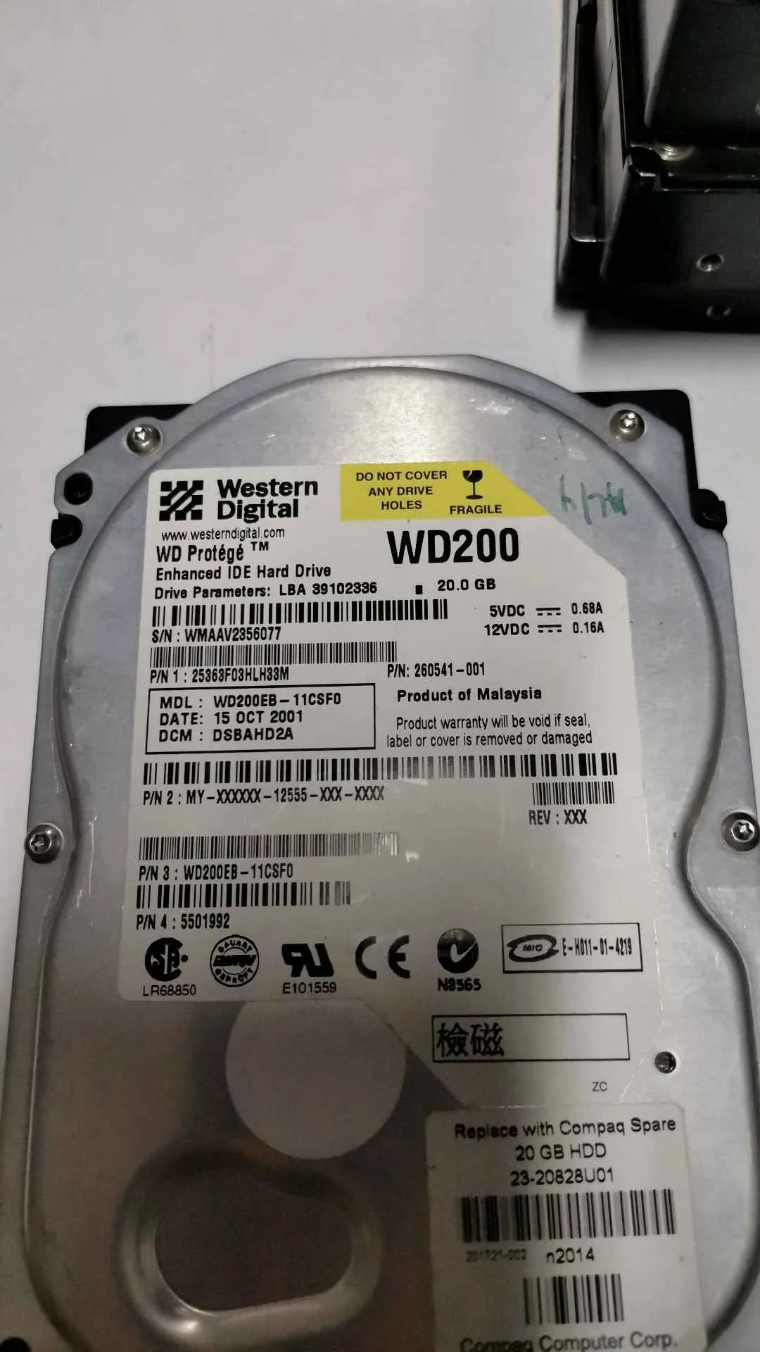 Western Digital WD200EB-11CSF0 S/N WMAAV2356077