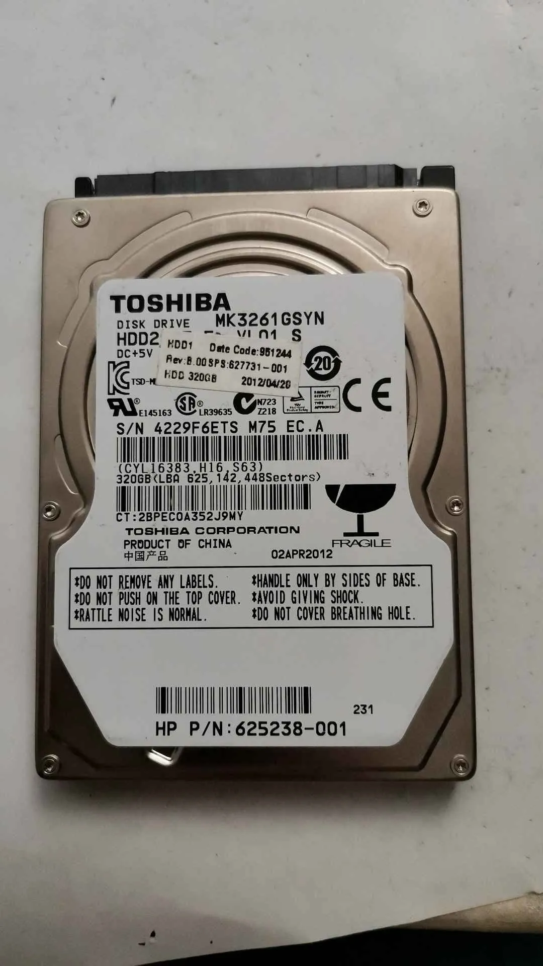 Toshiba MK3261GSYN S/N 4229F6ETSM75