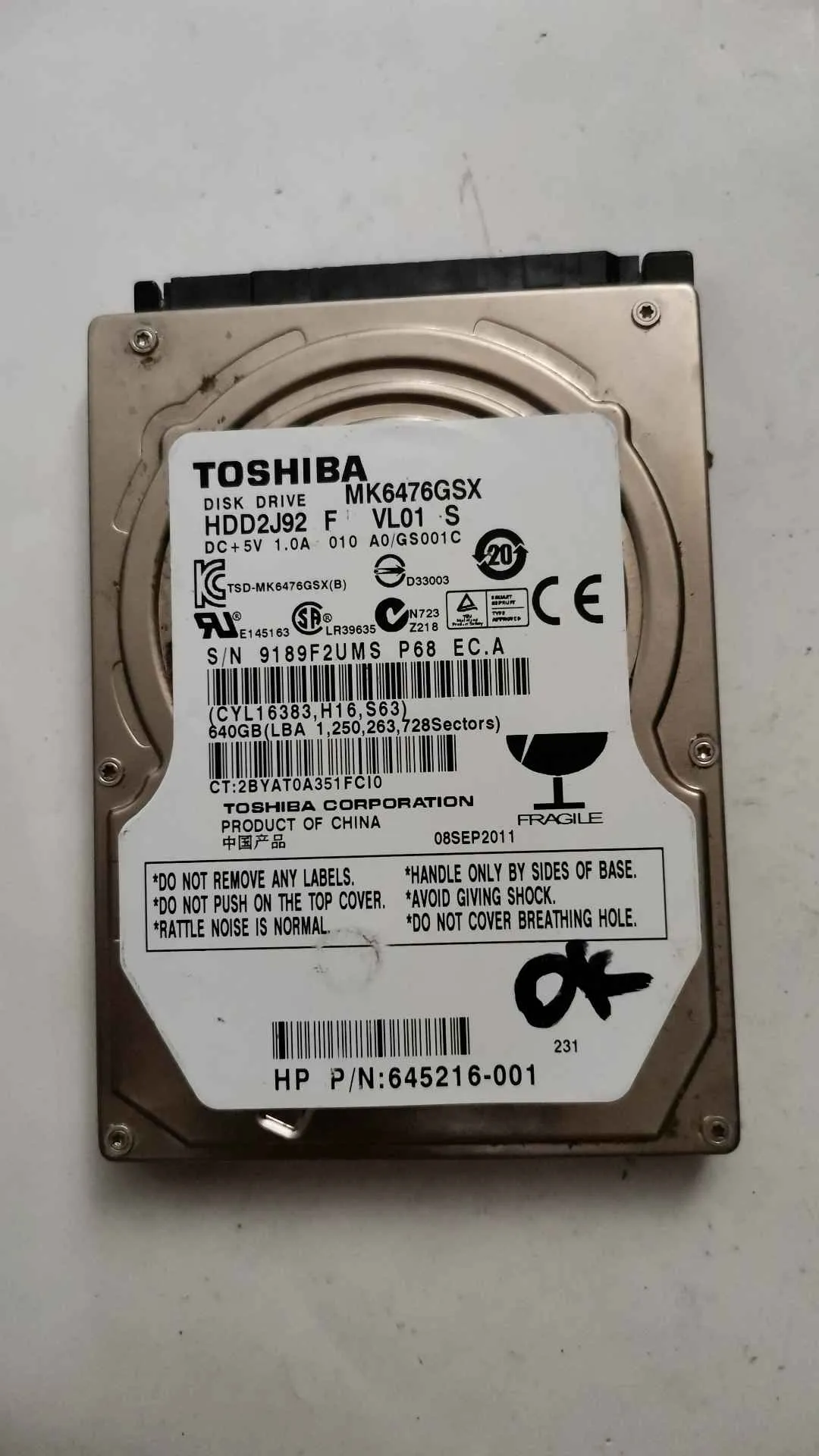 Toshiba MK6476GSX S/N 9189F2UMSP68