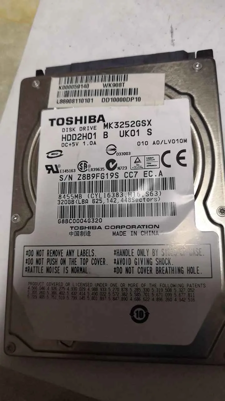 Toshiba MK3252GSX S/N Z8B9FG19SCC7