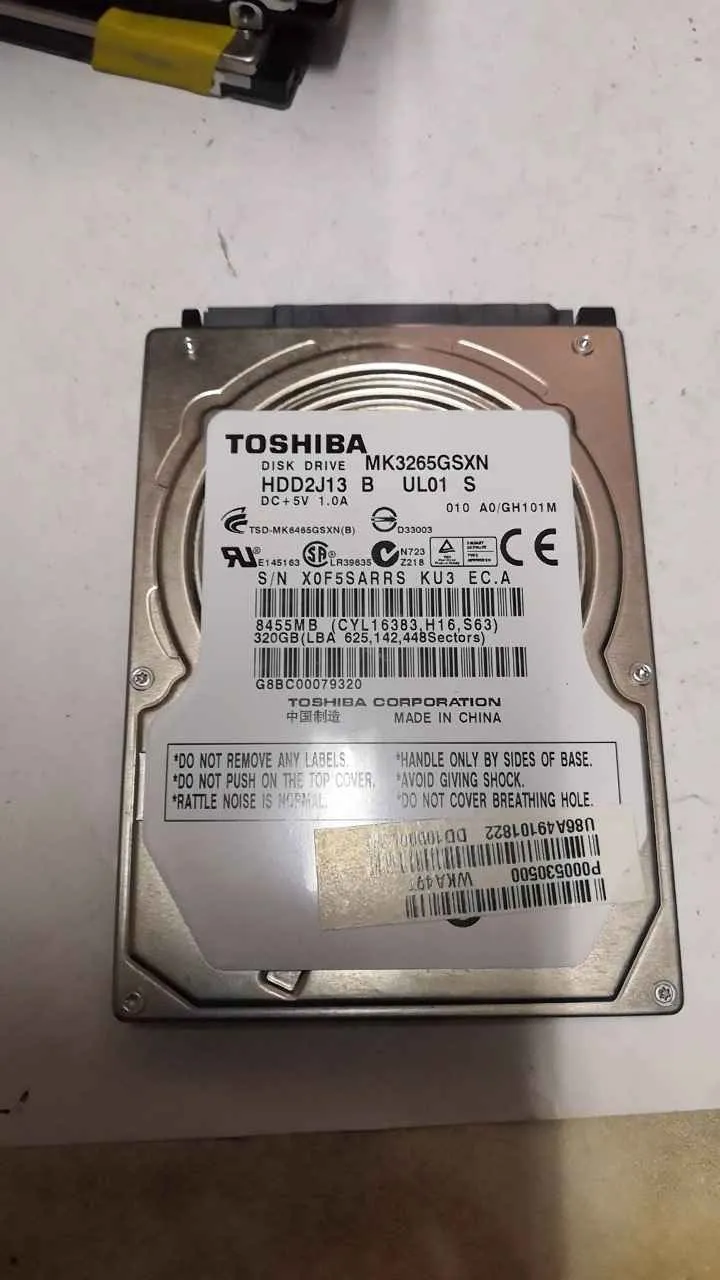Toshiba MK3265GSXN S/N X0F5SARRSKU3