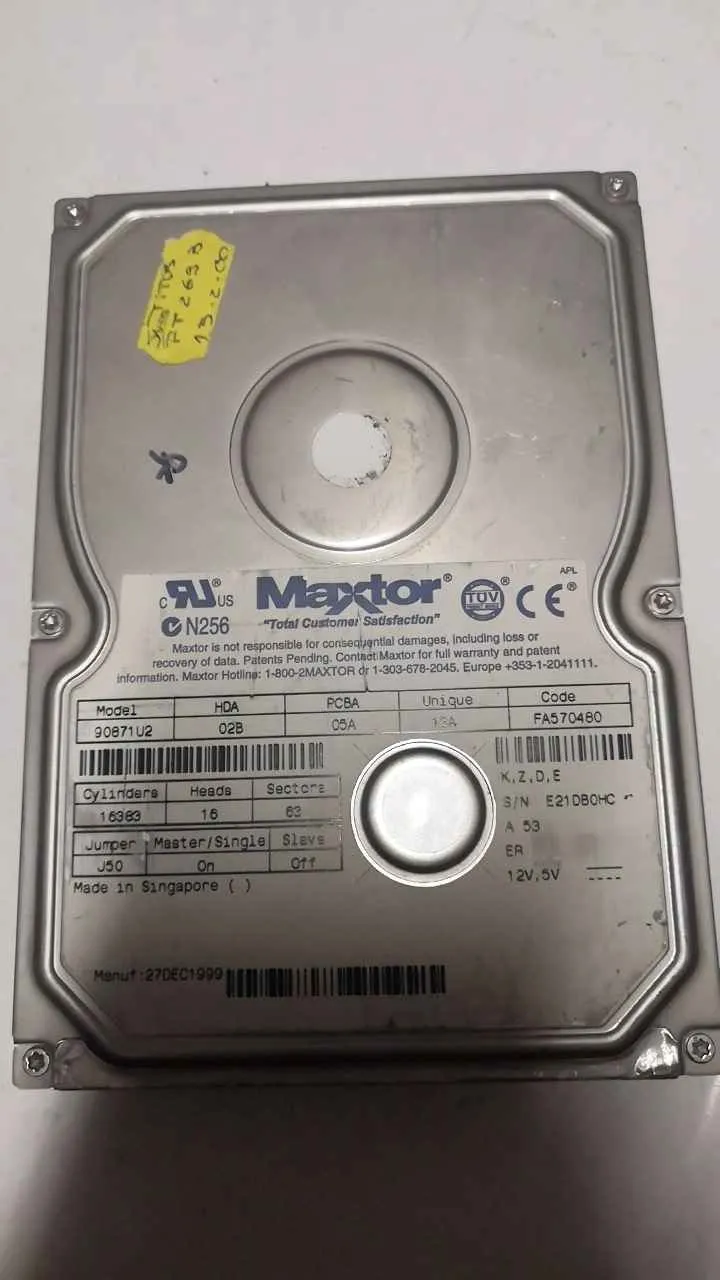 Maxtor 90871U1 S/N FA570480