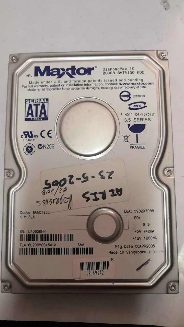 Maxtor DIAMONDMAX 10 200GB S/N L4082BHH