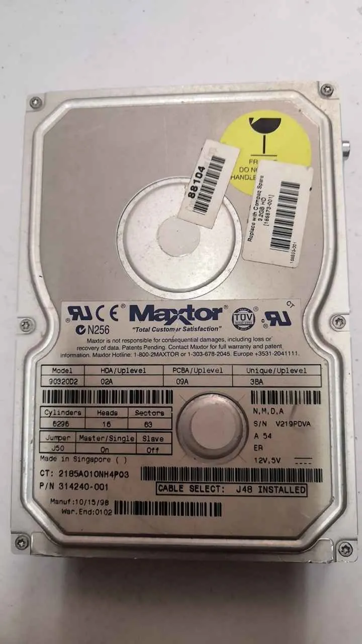 Maxtor 90320D2 S/N V219PDVA