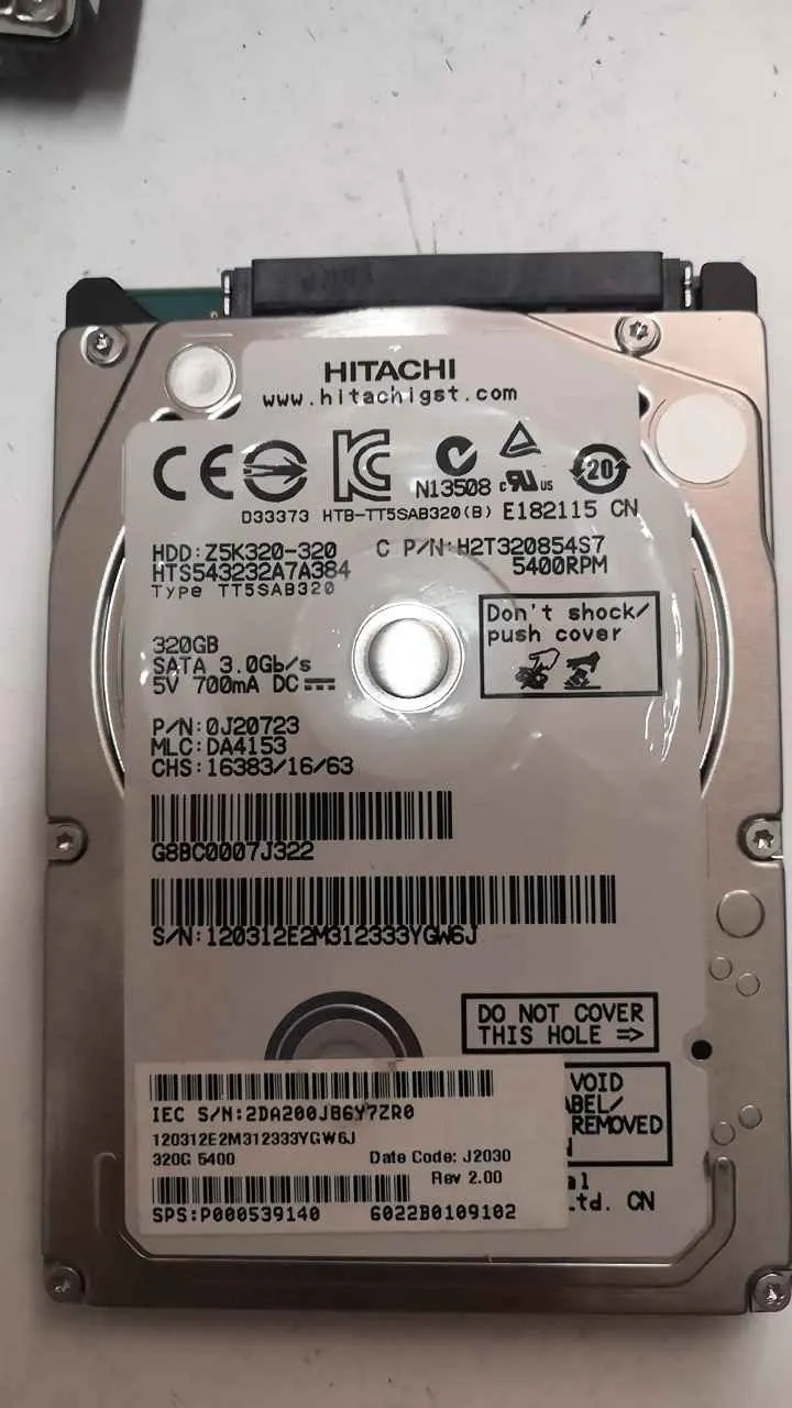 Hitachi HTS543232A7A384 S/N 120312E2M312333YGW6J