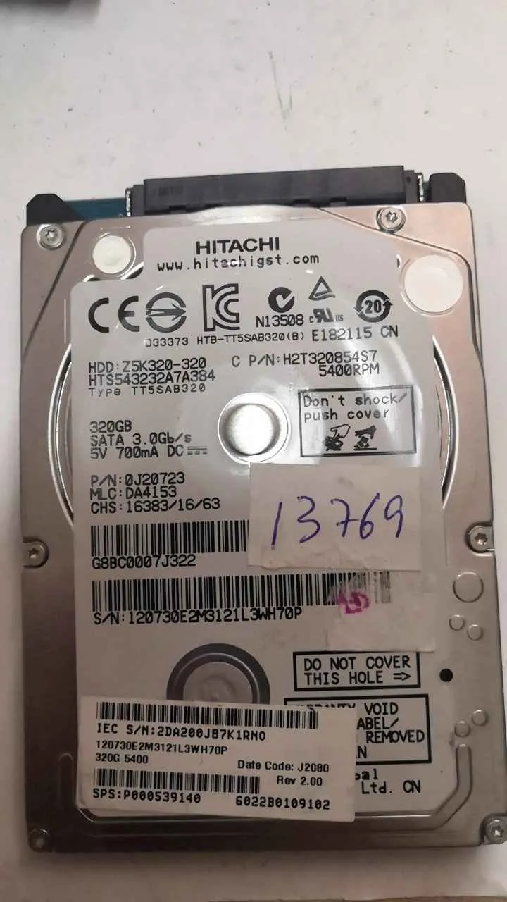 Hitachi HTS543232A7A384 S/N 12073OE2M3121L3WH7OP
