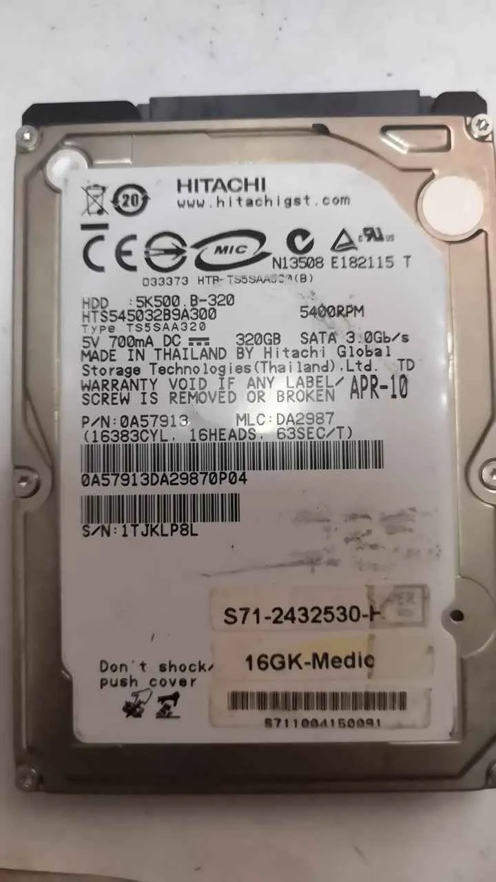 Hitachi HTS545032B9A300 S/N 1TJKLP8L