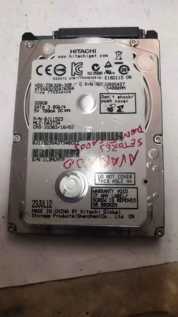 Hitachi HTA543232A7A384 S/N 0J11523DA37340C27
