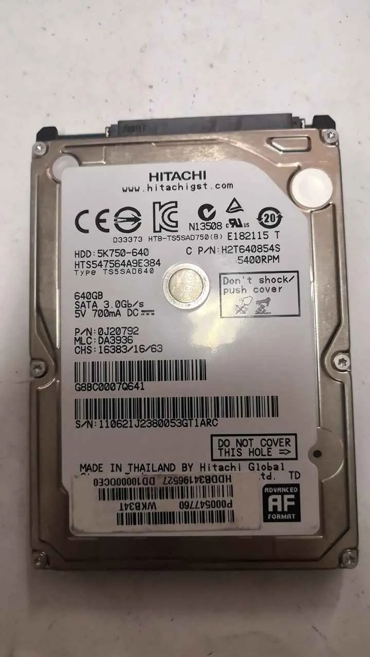 Hitachi HTA547564A9E384 S/N 110621J2380053GT1ARC