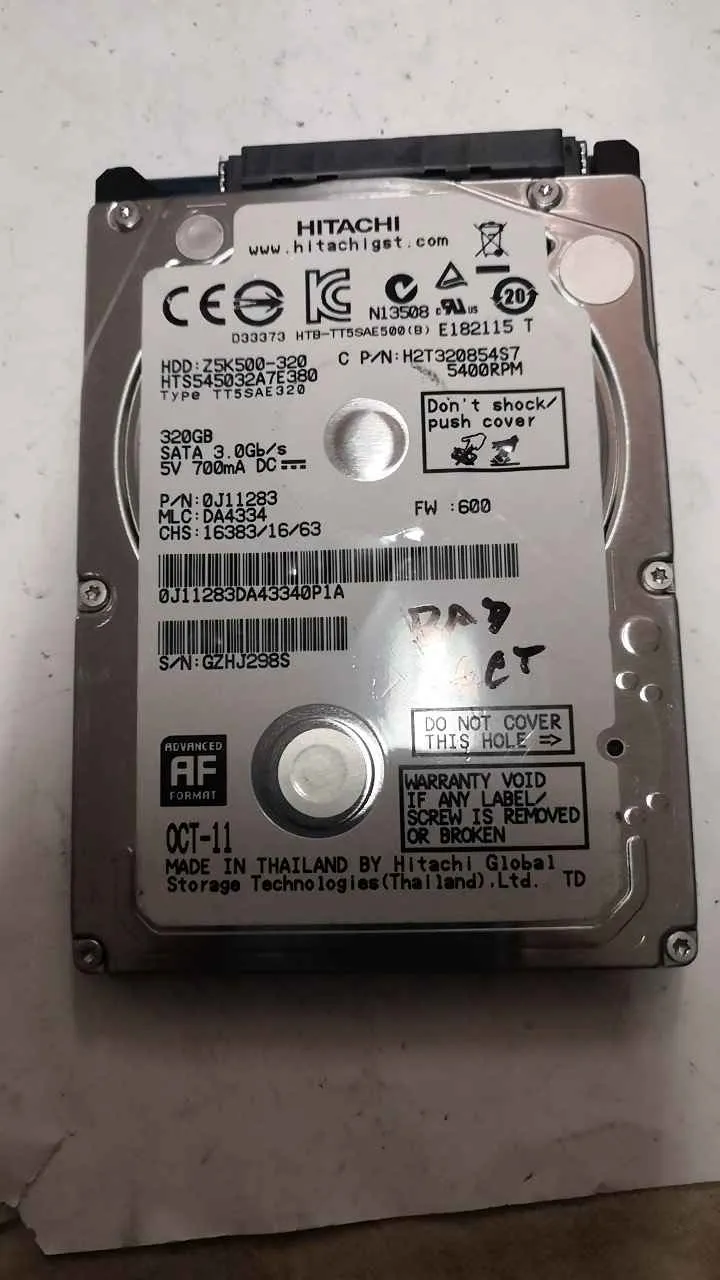 HTS545032A7E380