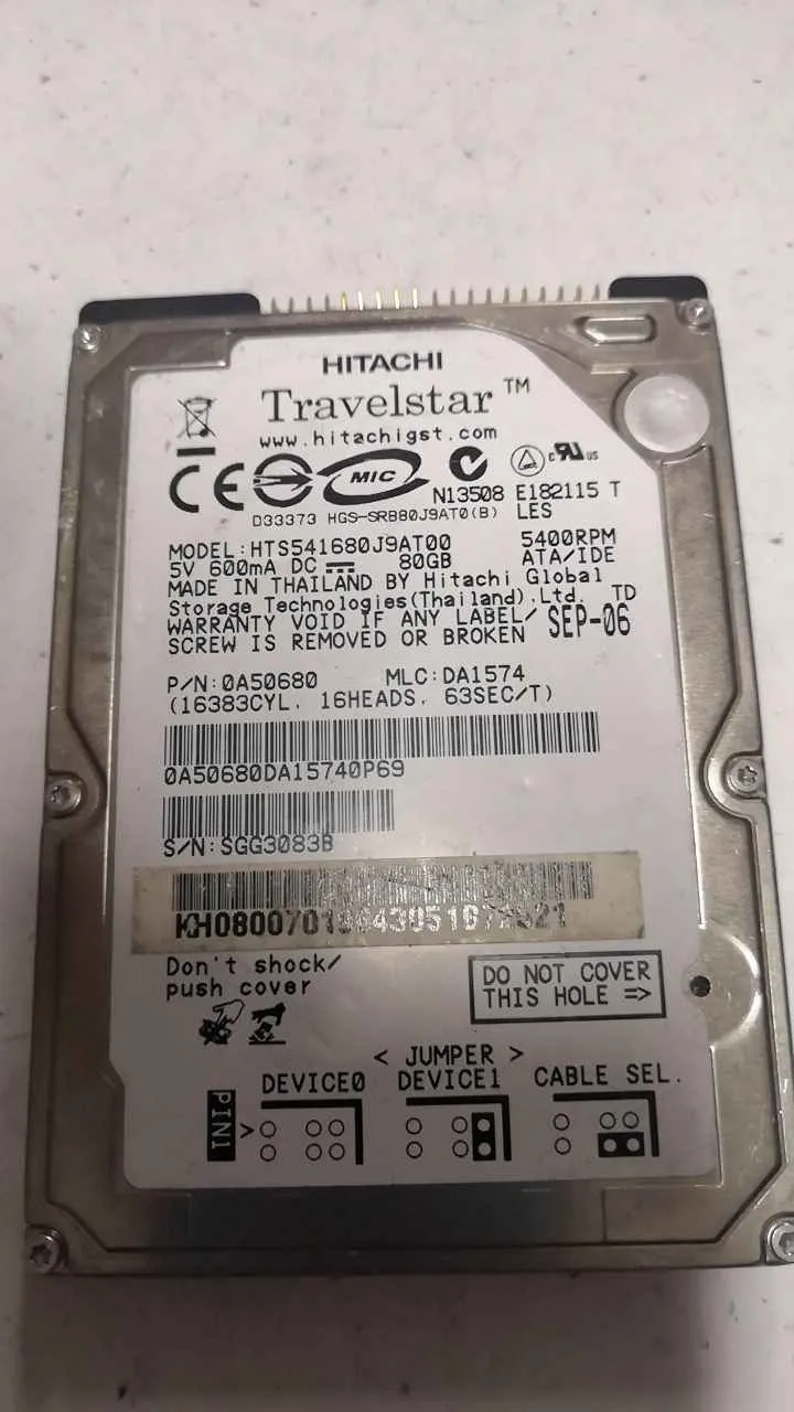 Hitachi HTS541680J9AT00 S/N SGG3083B