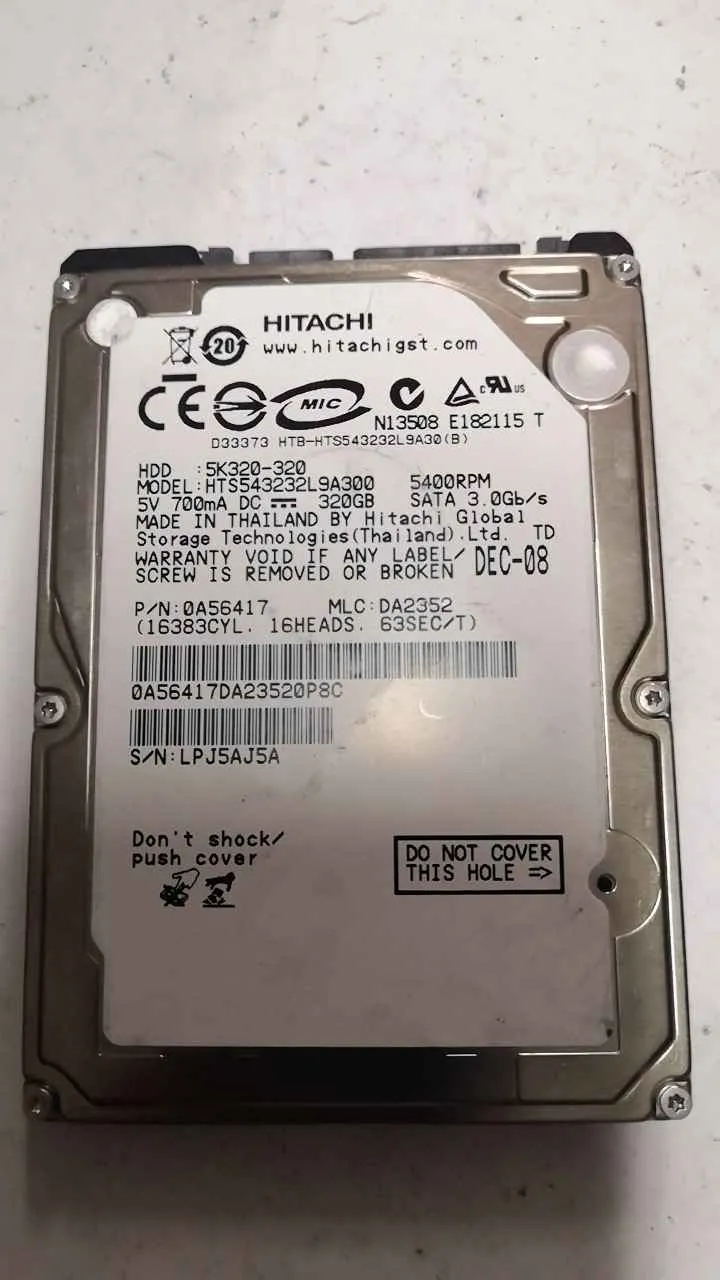 Hitachi HTS543232L9A300 S/N LPJ5AJ5A