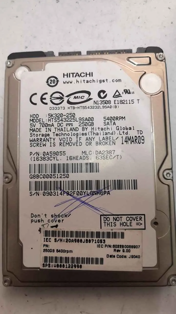 HTS543225L9SA00