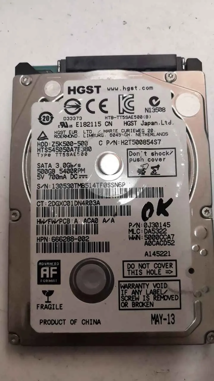 HTS545050A7E380