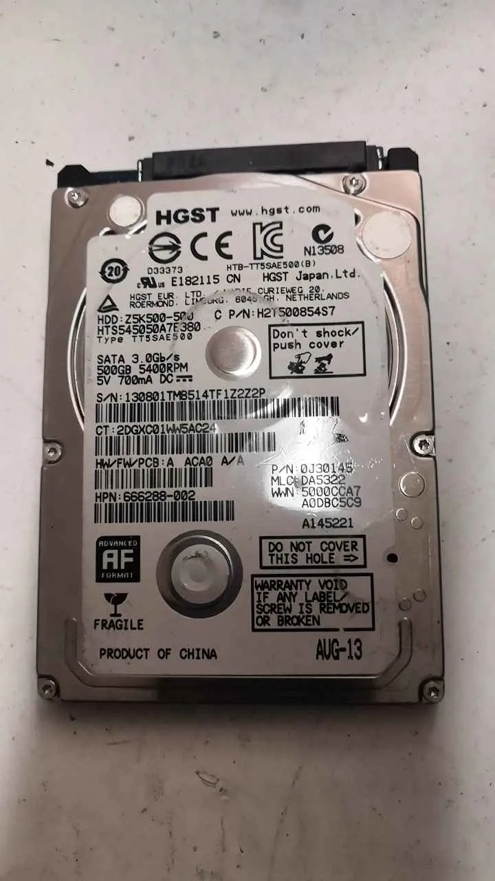 Hitachi HTS545050A7E380 S/N 130801TM8514TF1Z2Z2P