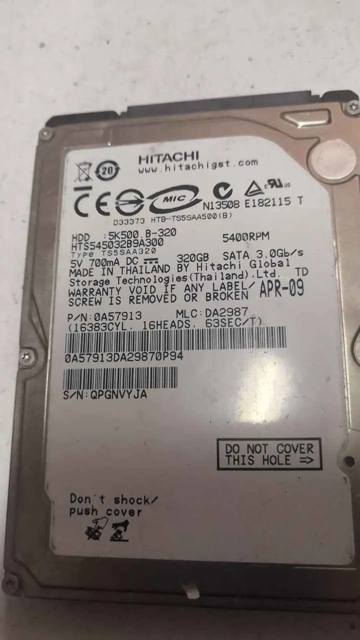 Hitachi HTA545032B9A300 S/N QPGNVYJA