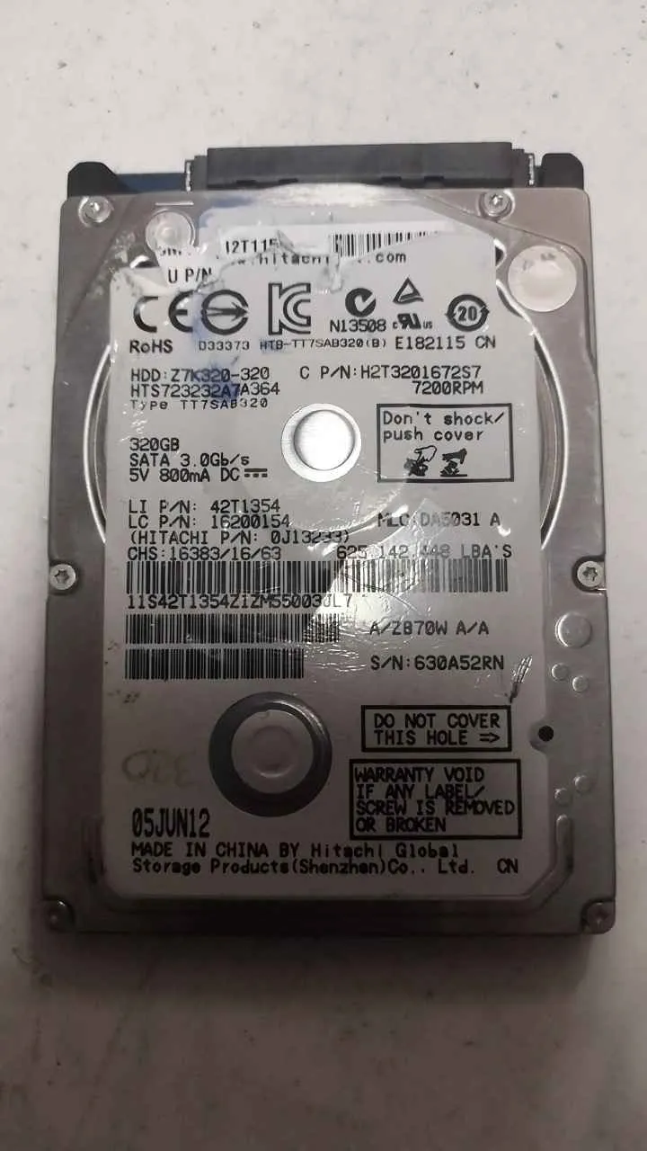 Hitachi HTS723232A7A364 S/N 630A52RN