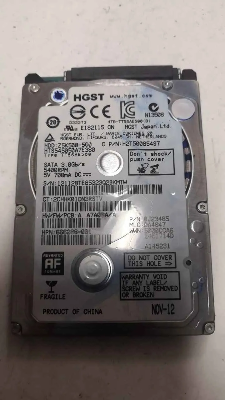 Hitachi HTS545050A7E380 S/N 121128TE85323Q2BKMTW