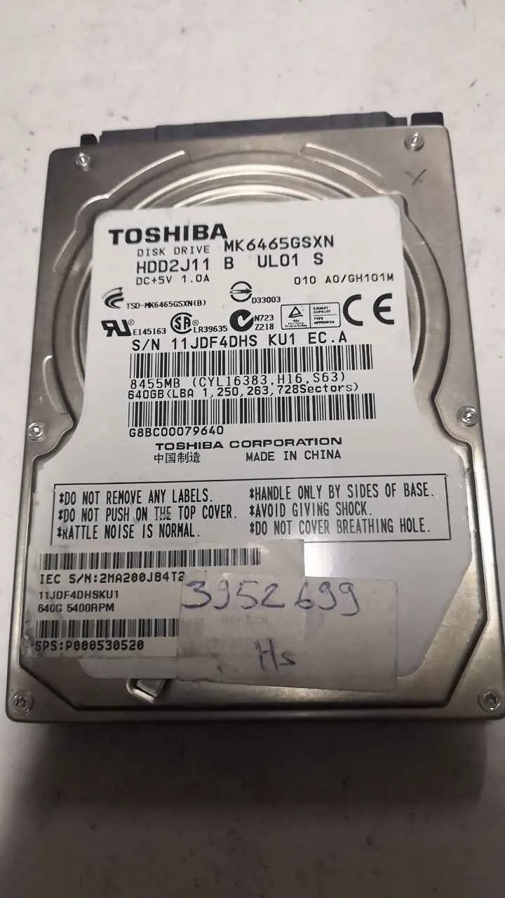 Toshiba MK6465GXN S/N 11JDF4DHSKU1