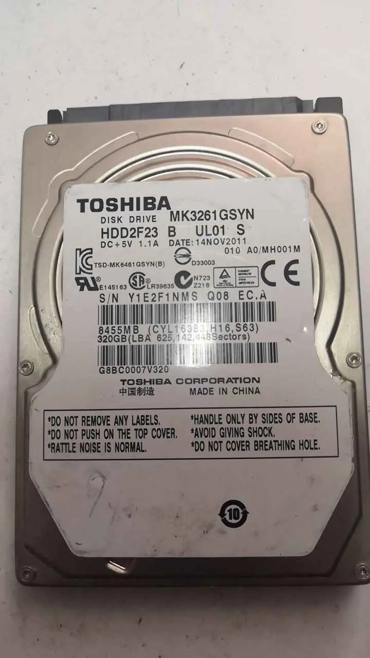 Toshiba MK3261GSYN S/N Y1E2F1NMSQ08