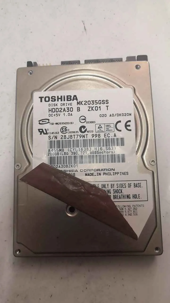 Toshiba MK2035GSS S/N 28J8T79WT998